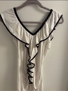 Unyx White V-Neck Ruffle Blouse with Black Trim